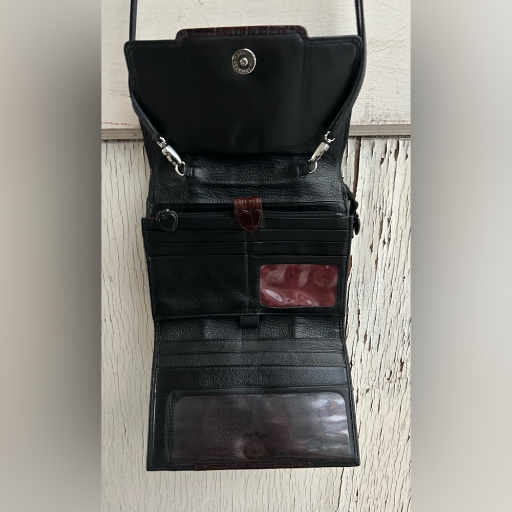 🌸Vintage Crossbody Wallet purse by Brighton🌸 - Picture 8 of 10